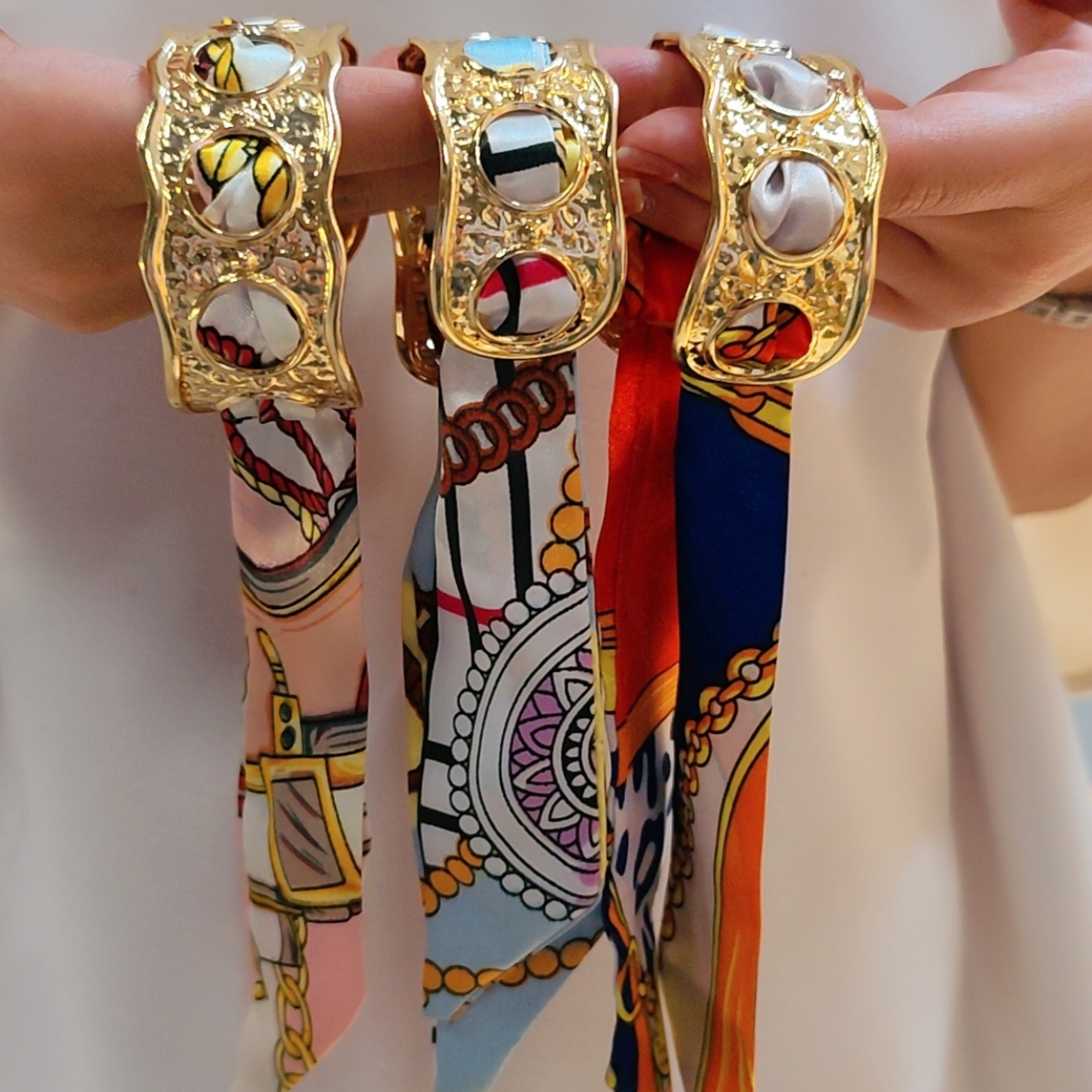 دستبند پارچه ای